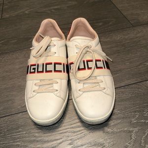 Gucci shoes, worn a few times, fair condition